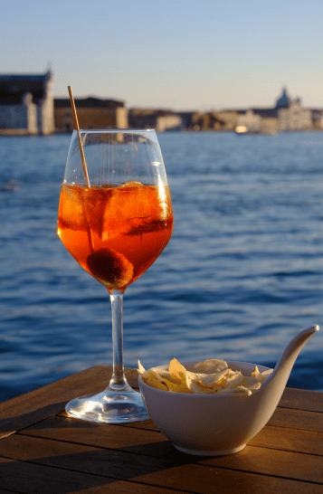 Exploring the Venetian Aperitif: Spritz and Cicchetti